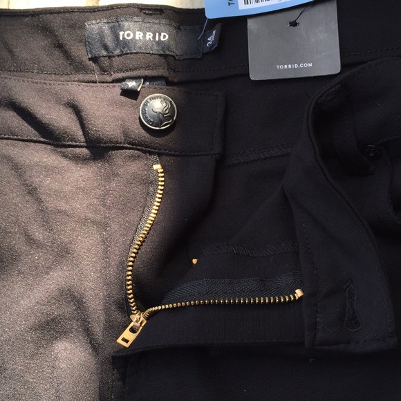 Torrid black skinny pants leggings size 24 plus - Picture 6 of 8
